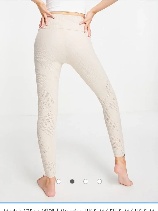 Onzie The Selenite Midi Leggings in Nude Beige - Picture 5 of 11